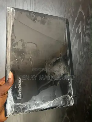 Laptop Lenovo 500e 16GB Intel Core i7 SSD 256GB