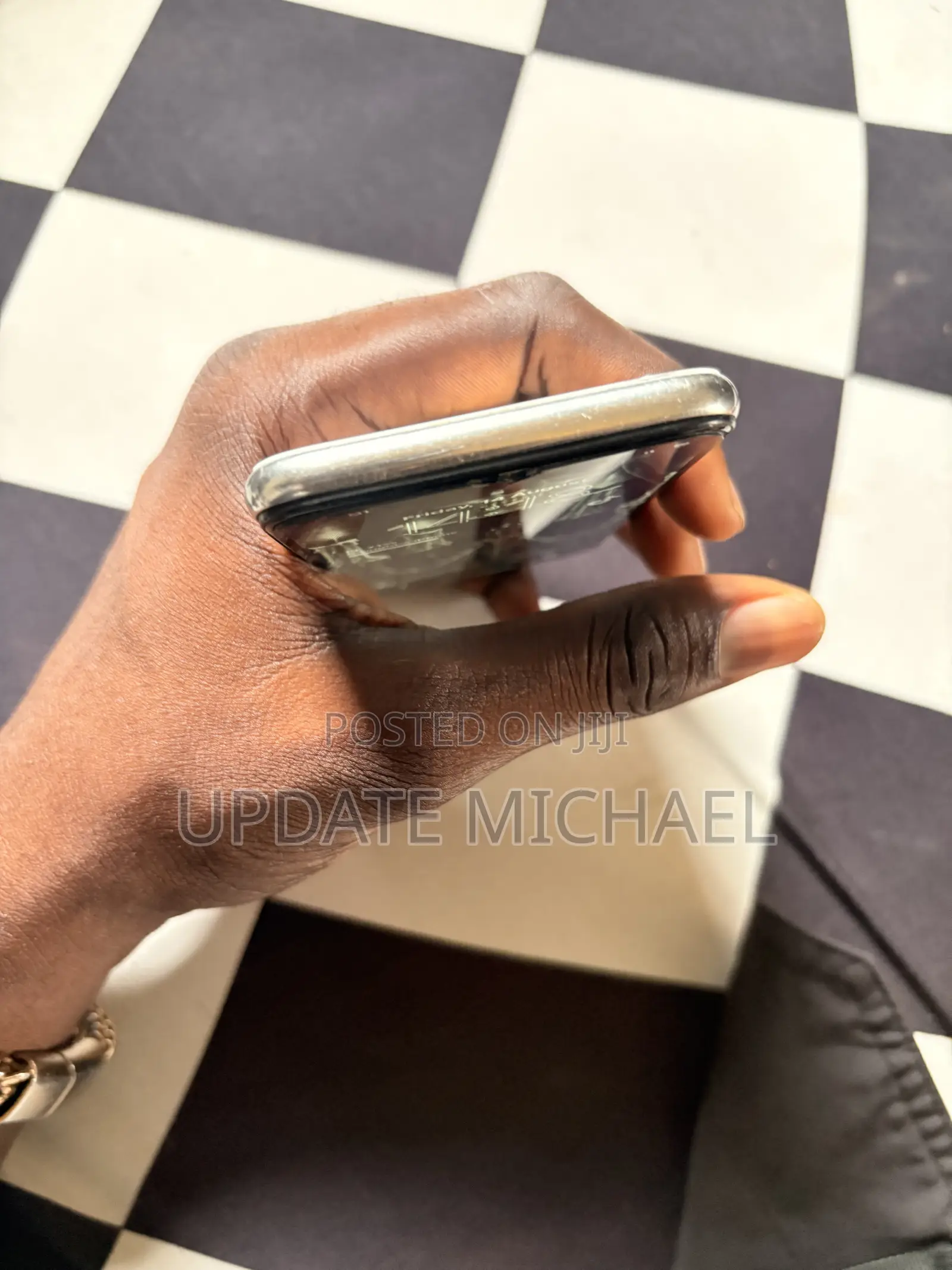 Apple iPhone X 64 GB White