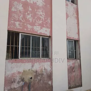 14 Rooms With Double Parlours Duplex + 4 Bedroom BQ at Old GRA