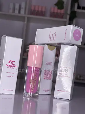 Caroluxe Blush Pink Lip Gloss – High Shine Hydrating Lip Gloss