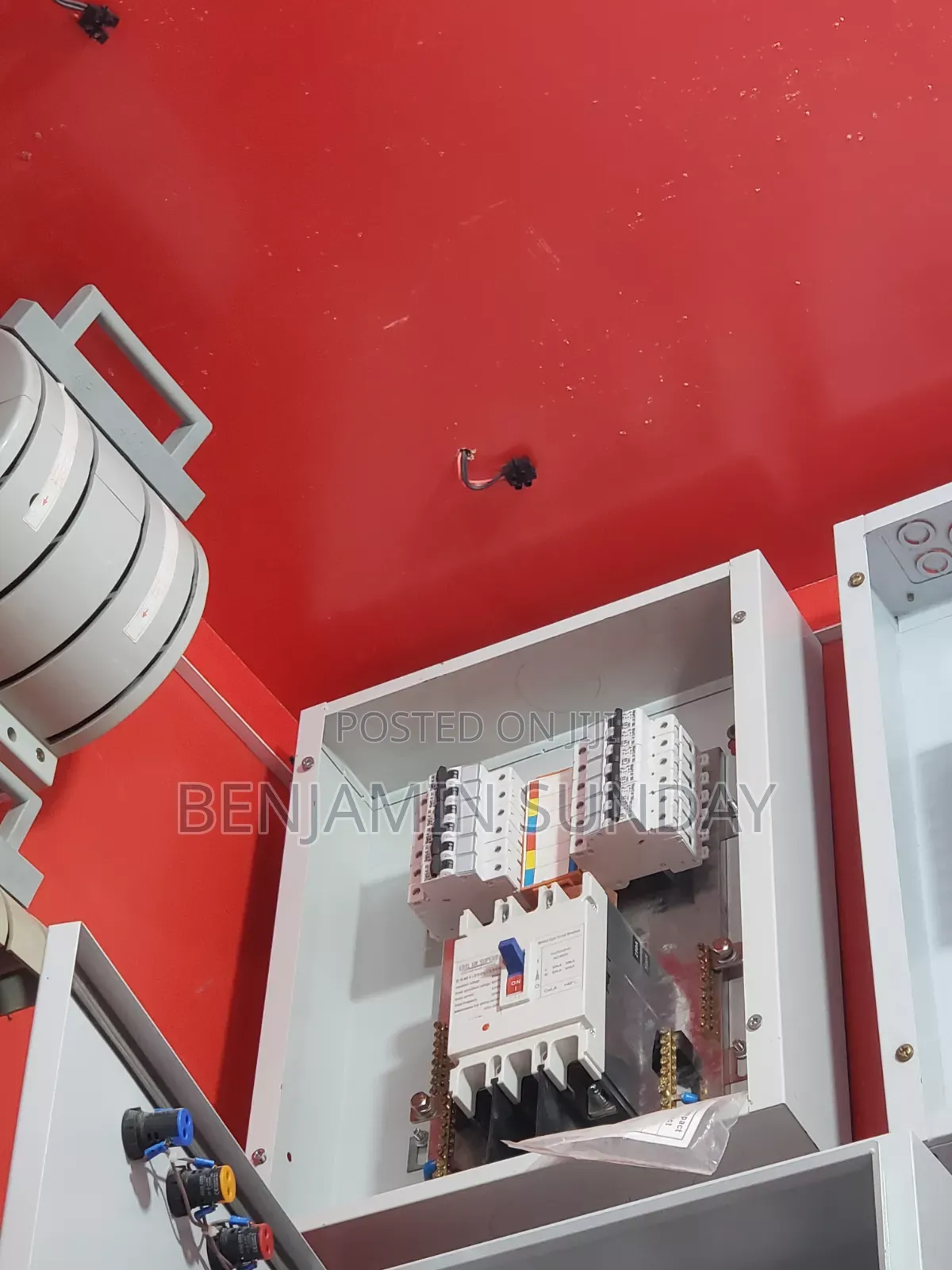 Distribution Board D4 With Breaker 250amps Uk