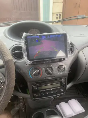 Toyota Yaris 1999–2005 Android Screen Navigation + Reverse Camera