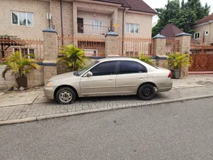 Honda Civic 2000 Gold