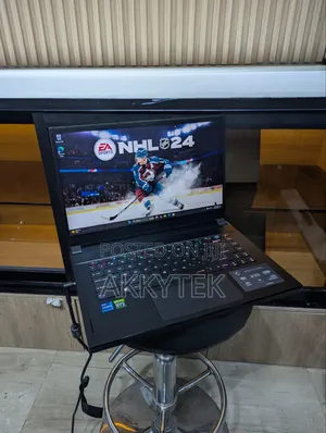 Laptop MSI Stealth GS77 32GB Intel Core i7 SSD 512GB