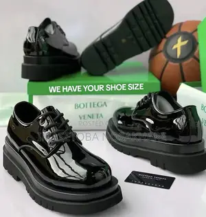 Desmond Wears