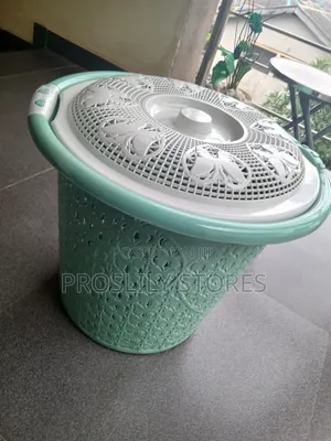 Laundry Basket With Cover