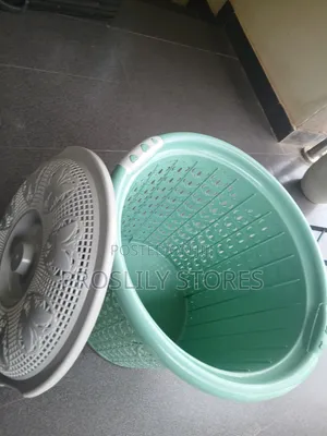Laundry Basket With Cover