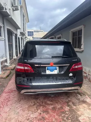 Mercedes-Benz M Class 2013 Black