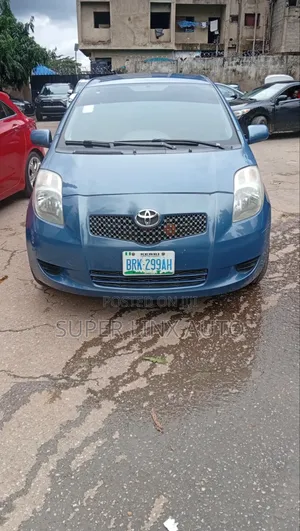 Toyota Yaris 2010 Blue