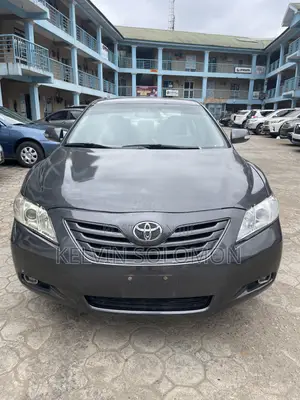 Toyota Camry XLE 4dr Sedan (2.4 4cyl 5A) 2008 Gray