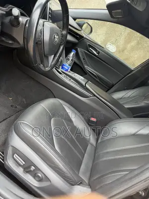 Toyota Avalon XLE FWD Sedan (3.5L V6 8A) 2019 Black