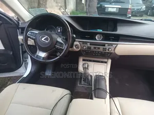 Lexus ES 2016 White