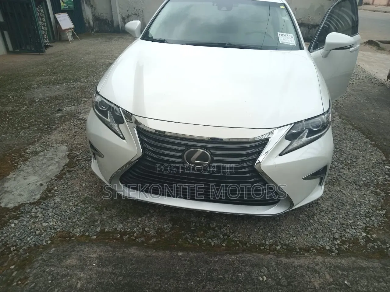 Lexus ES 2016 White