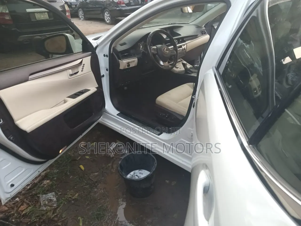 Lexus ES 2016 White