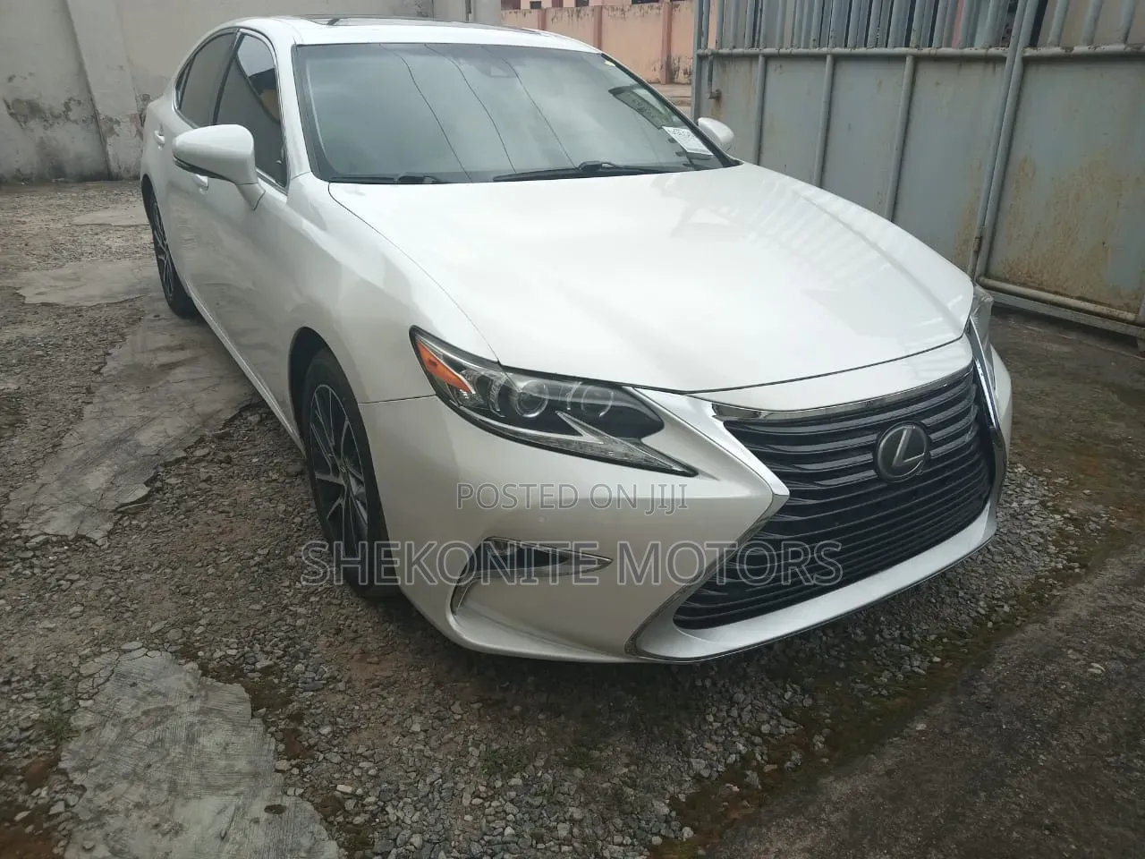 Lexus ES 2016 White