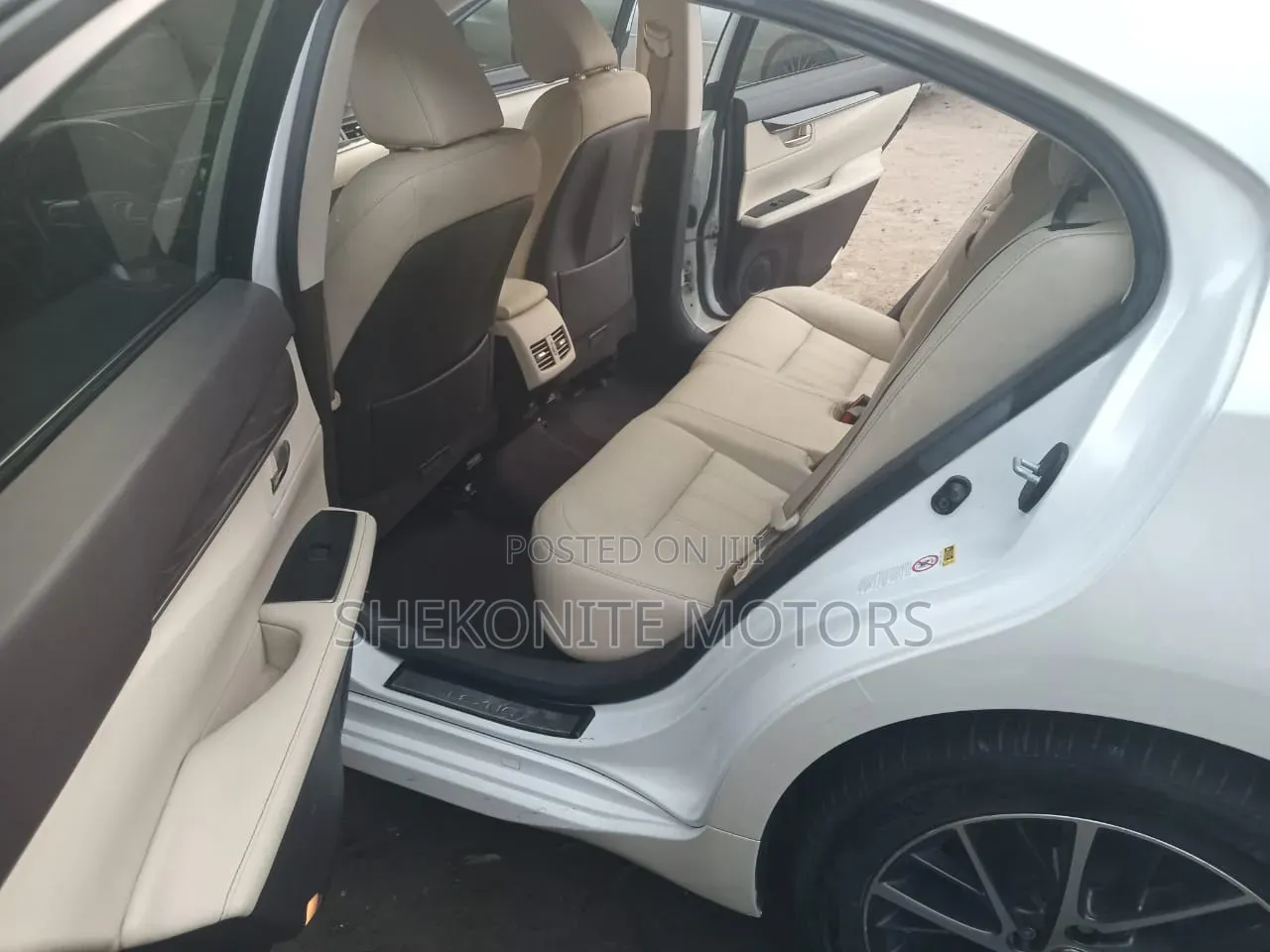 Lexus ES 2016 White