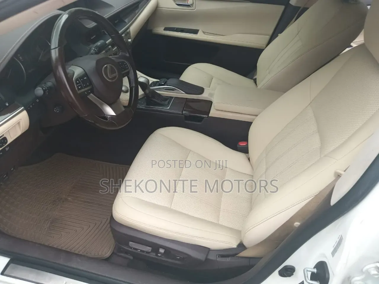 Lexus ES 2016 White