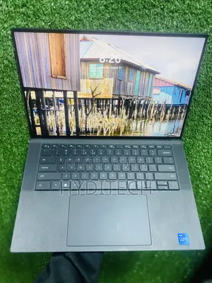 Laptop Dell Precision 5560 16GB Intel Core i7 SSD 512GB