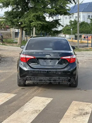 Toyota Corolla 2015 Black