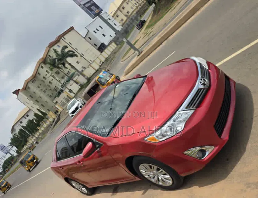 Toyota Camry 2013 Maroon