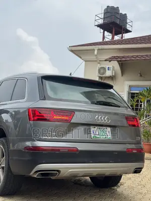 Audi Q7 3.0T Premium AWD quattro 2017 Gray