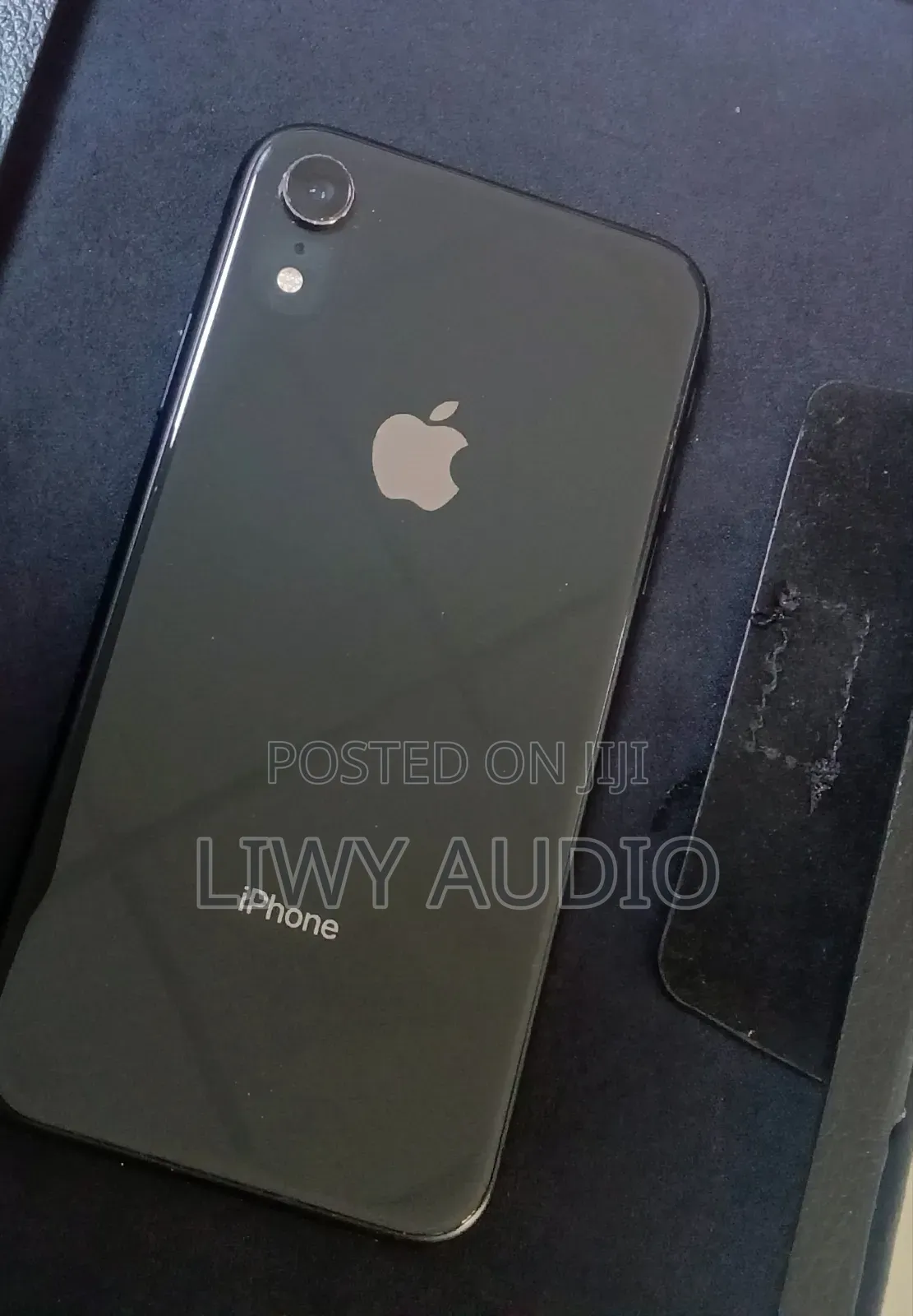 Apple iPhone XR 64 GB Black