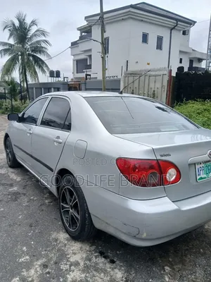 Toyota Corolla 2027 Beige