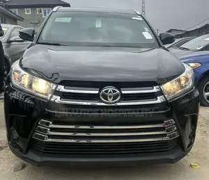 Toyota Highlander XLE 4x2 V6 (3.5L 6cyl 8A) 2018 Black