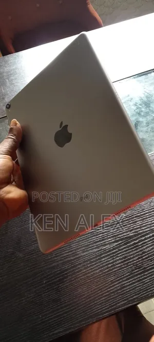 Apple iPad Pro 10.5 (2017) 64 GB Silver