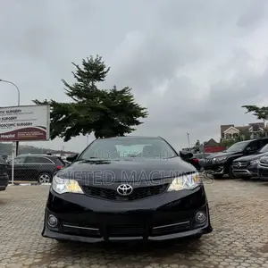 Toyota Camry LE 4dr Sedan (2.5L 4cyl 6A) 2016 Silver