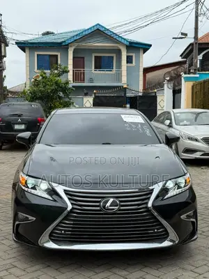 Lexus ES 2016 Black