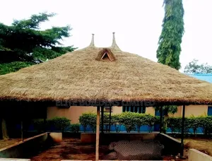 Long-Lasting Bush Bar Gazebo Hut With Warranty in Ajah Lagos