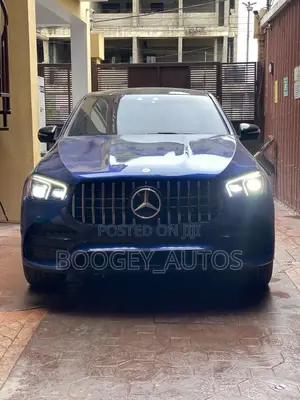 Mercedes-Benz GLE-Class 2021 Blue