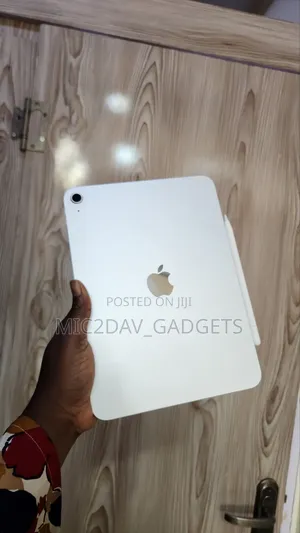 Apple iPad (2025) 128 GB Silver