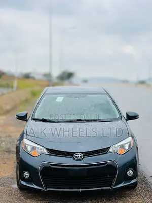 Toyota Corolla S Premium 4dr Sedan (1.8L 4cyl CVT) 2014 Gray