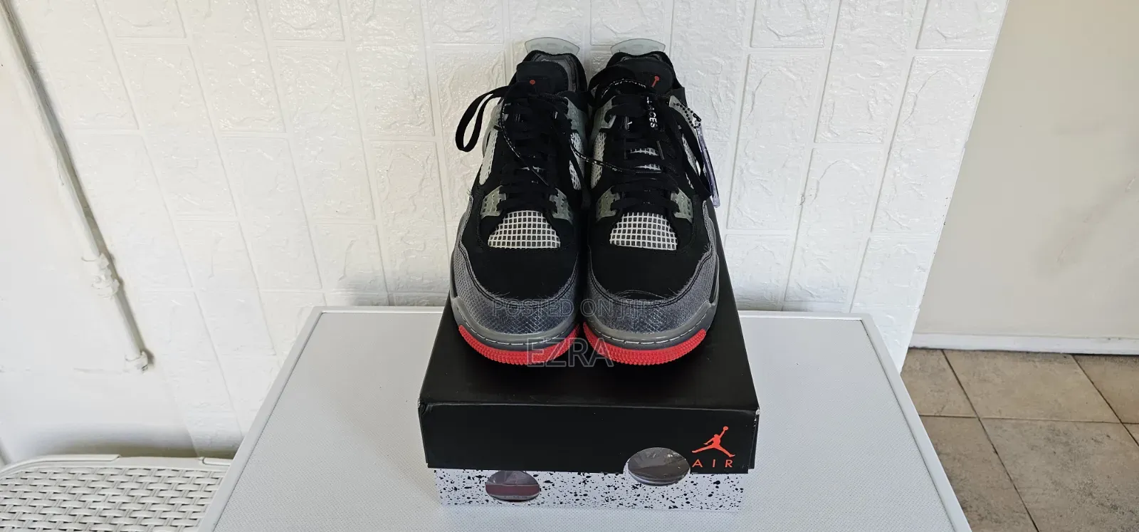 Air Jordan 4 Retro Bred Off White.