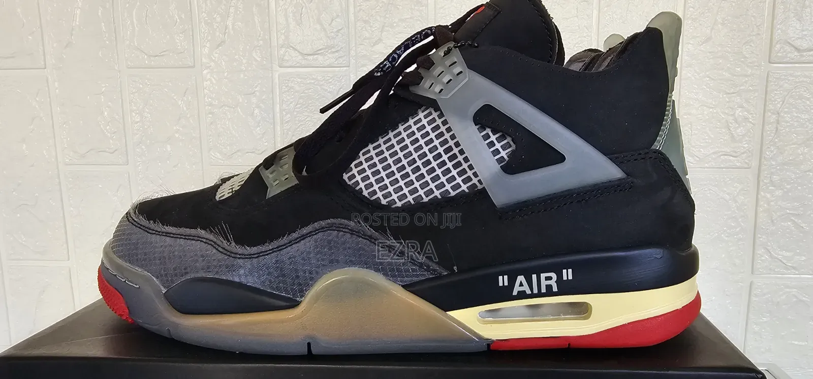 Air Jordan 4 Retro Bred Off White.