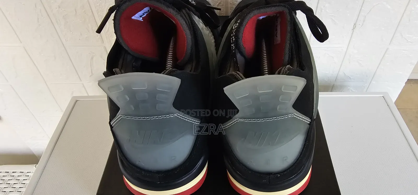 Air Jordan 4 Retro Bred Off White.