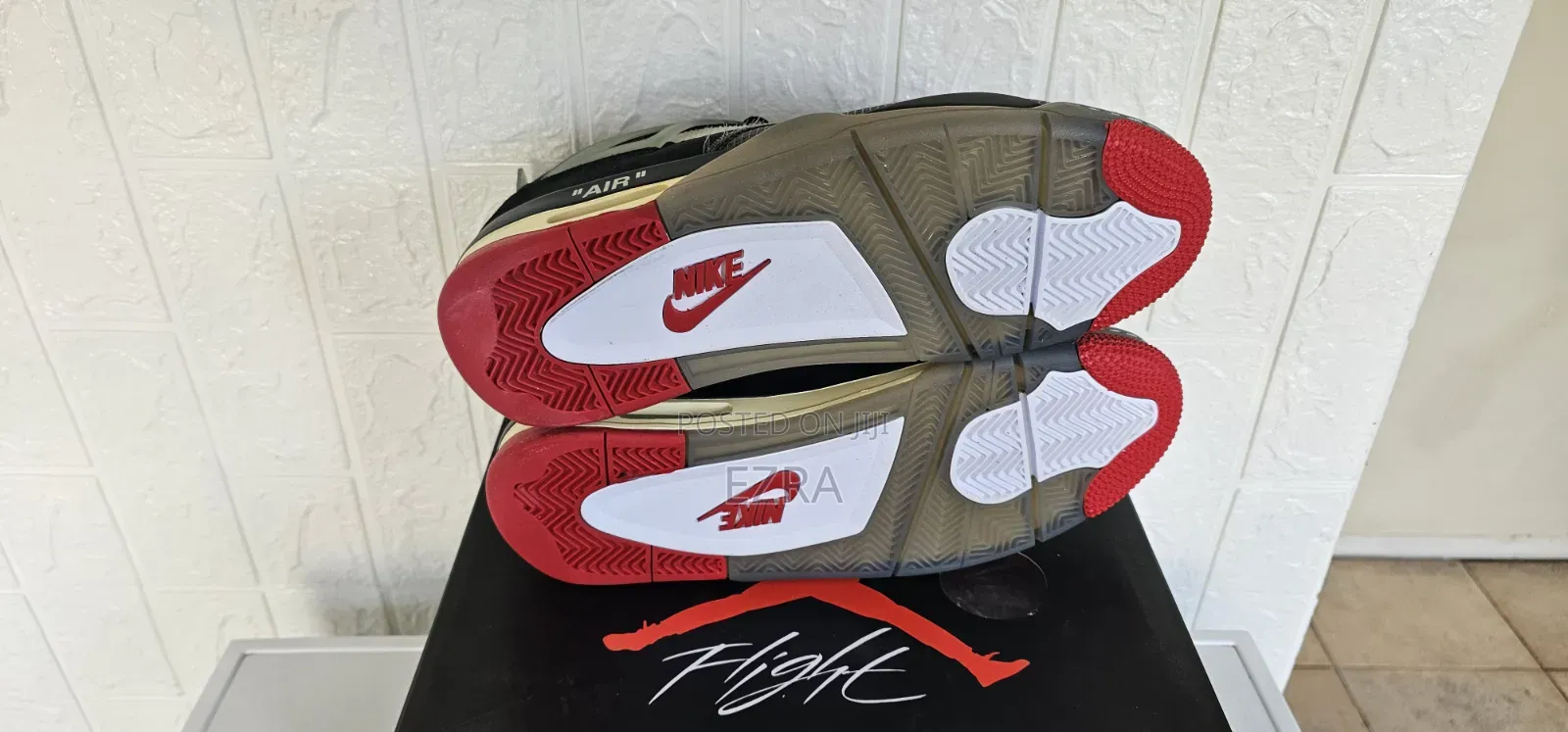 Air Jordan 4 Retro Bred Off White.