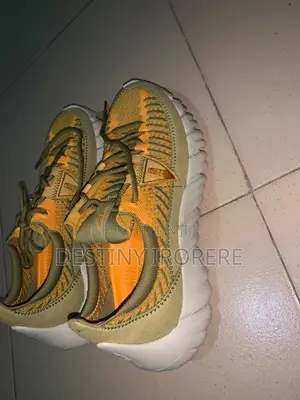 Brand New Original Clarks Nature 360 Knit Sneakers