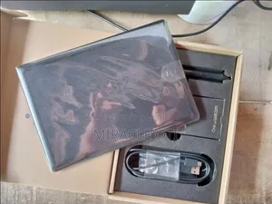 Wacom Drawing Tablet - One by Wacom - Medium