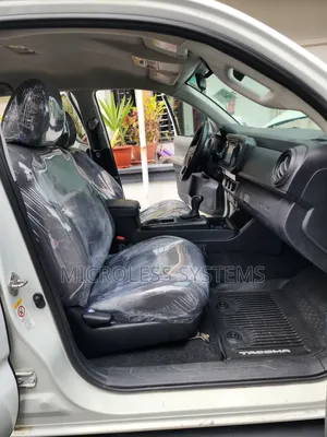 Toyota Tacoma 2019 White