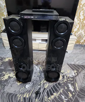 Complete LG DVD Home Theater. Almost New