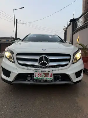 Mercedes-Benz GLA 250 2017 White