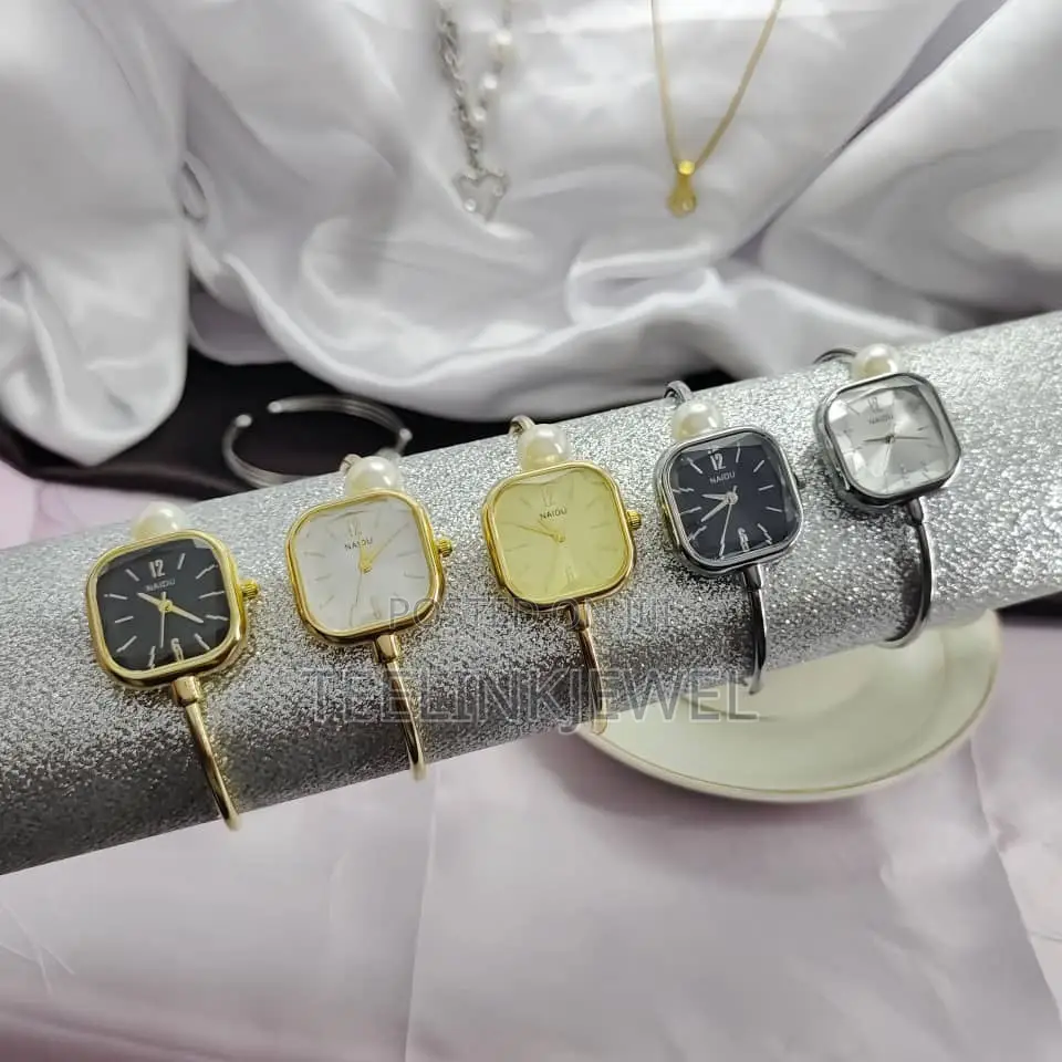 Naidu Bracelet Watch