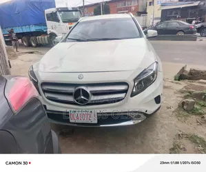 Mercedes-Benz CLA-Class 2015 White