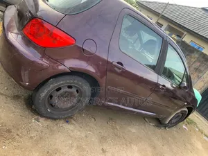 Peugeot 307 2004 Maroon