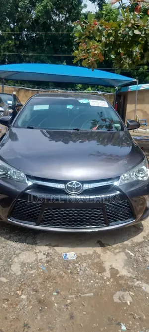 Toyota Camry 2016 Gray