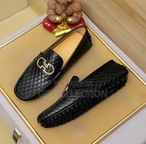 Leather Flat Shoes