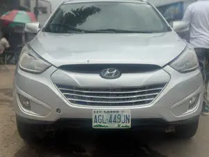 Hyundai Tucson 2015 Silver
